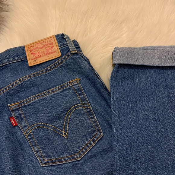 Levi’s 501 Medium Wash Blue Denim Jeans 25 - Picture 7 of 15